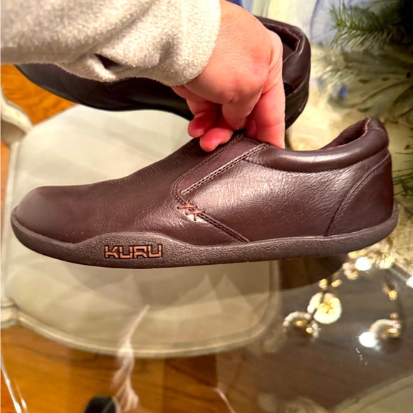 Mens slip on KURU that have never been worn. Great shape! - Picture 4 of 4